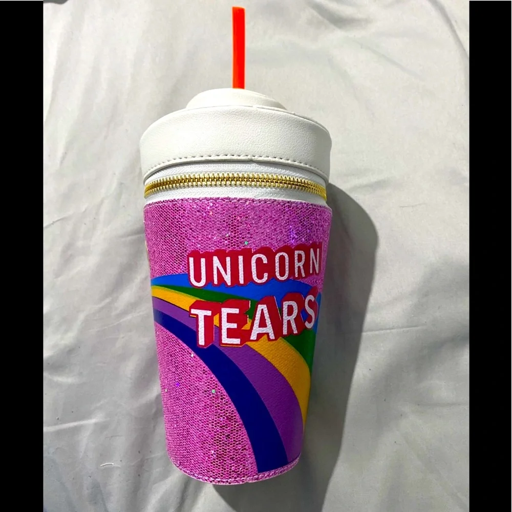 UNICORN TEARS On 🌈 Graphic Cup W/ Gold Chain & Straw Leather Crossbody Bag